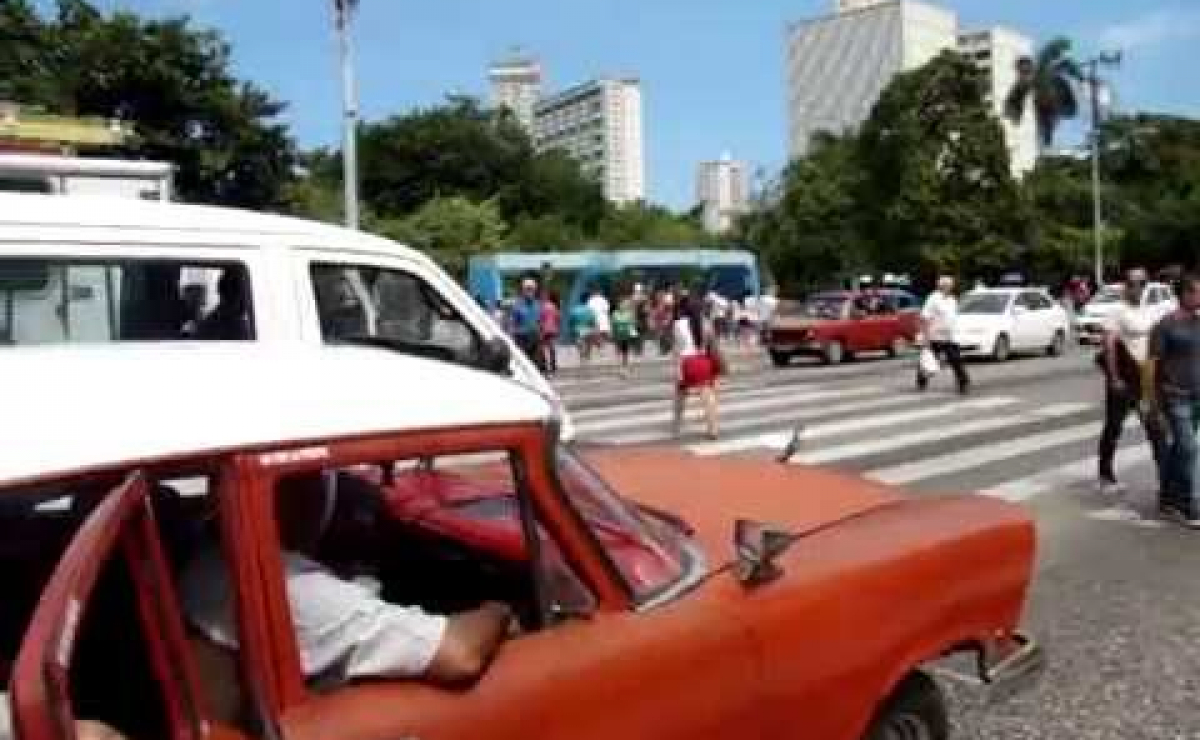 8 minutos en Almendrón desde Playa hasta el Coppelia 